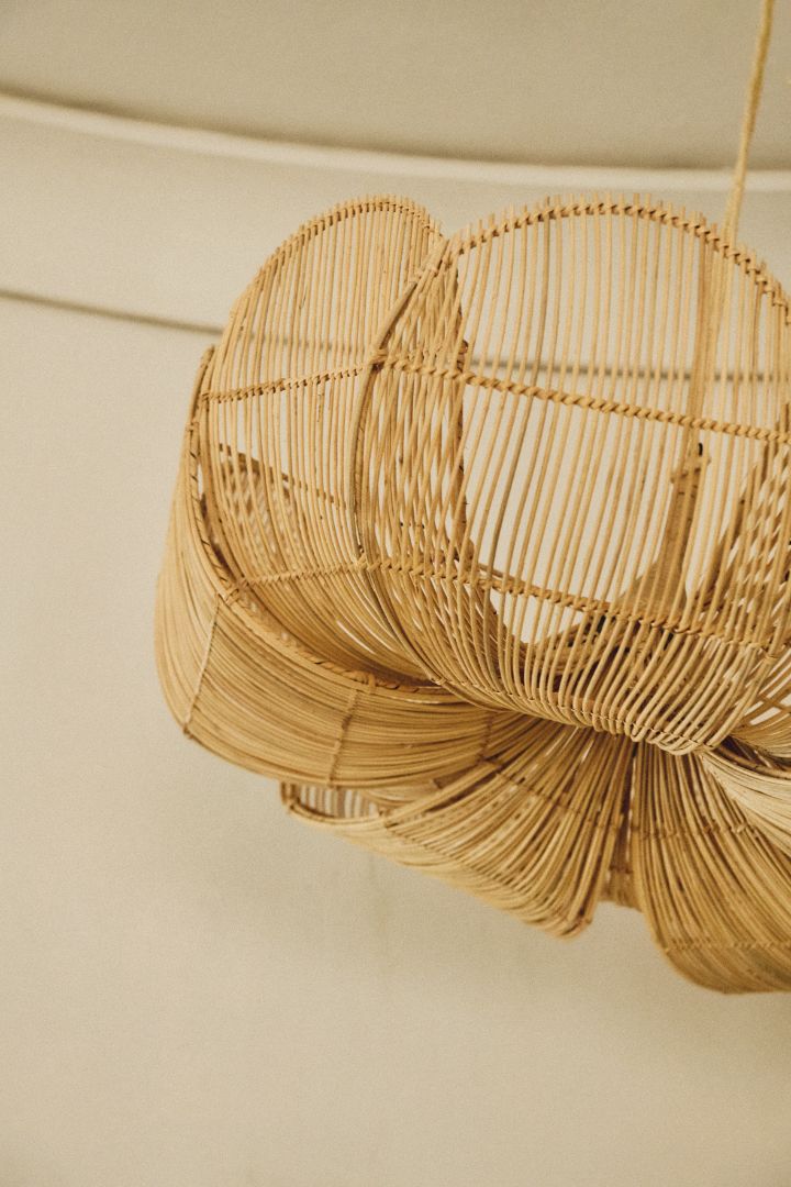 Frangipani pendant lamp L