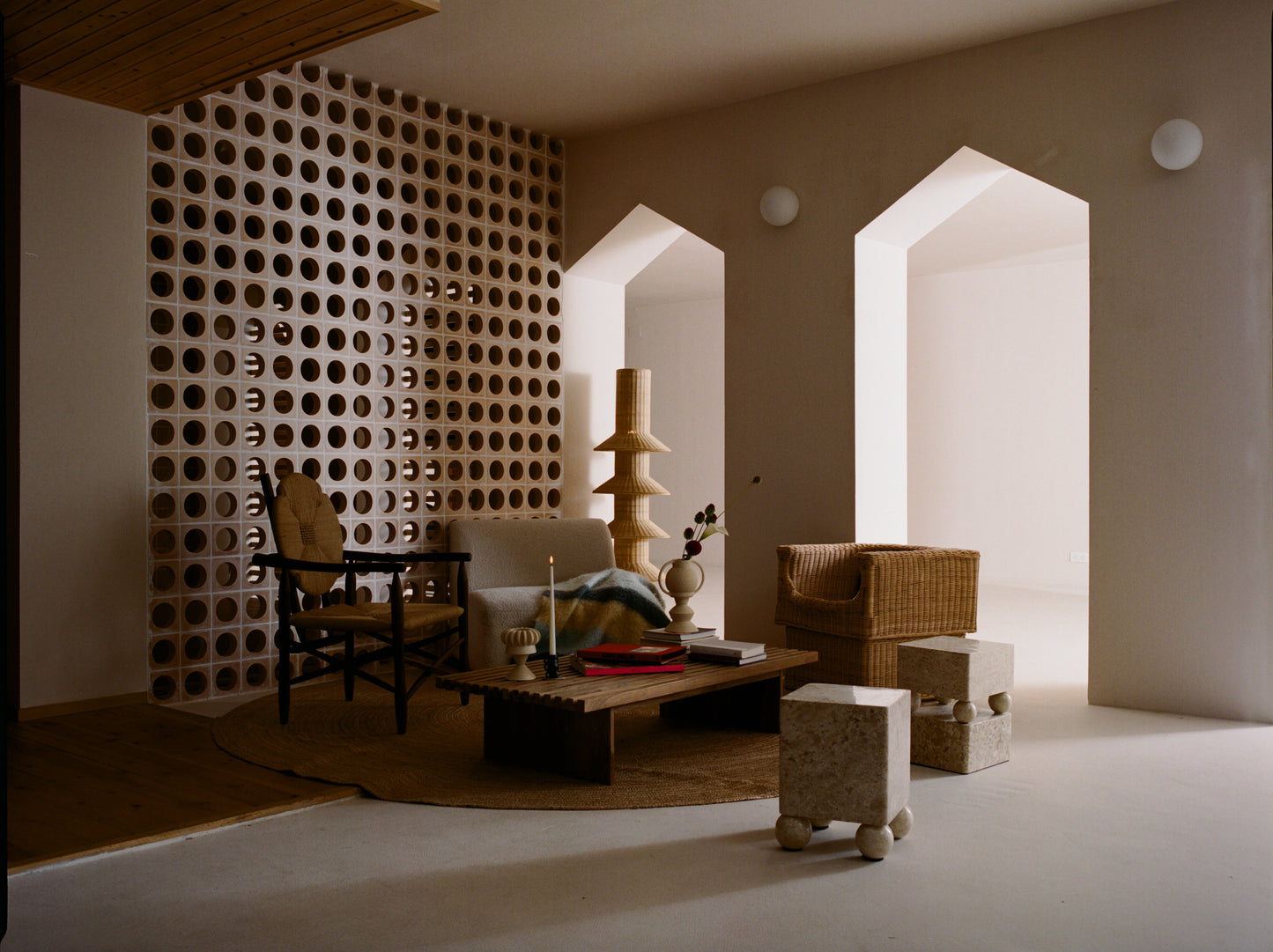 Aurelia stool