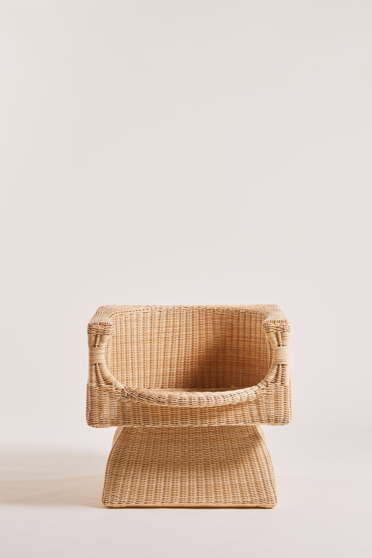 Leon Lounge synthetic