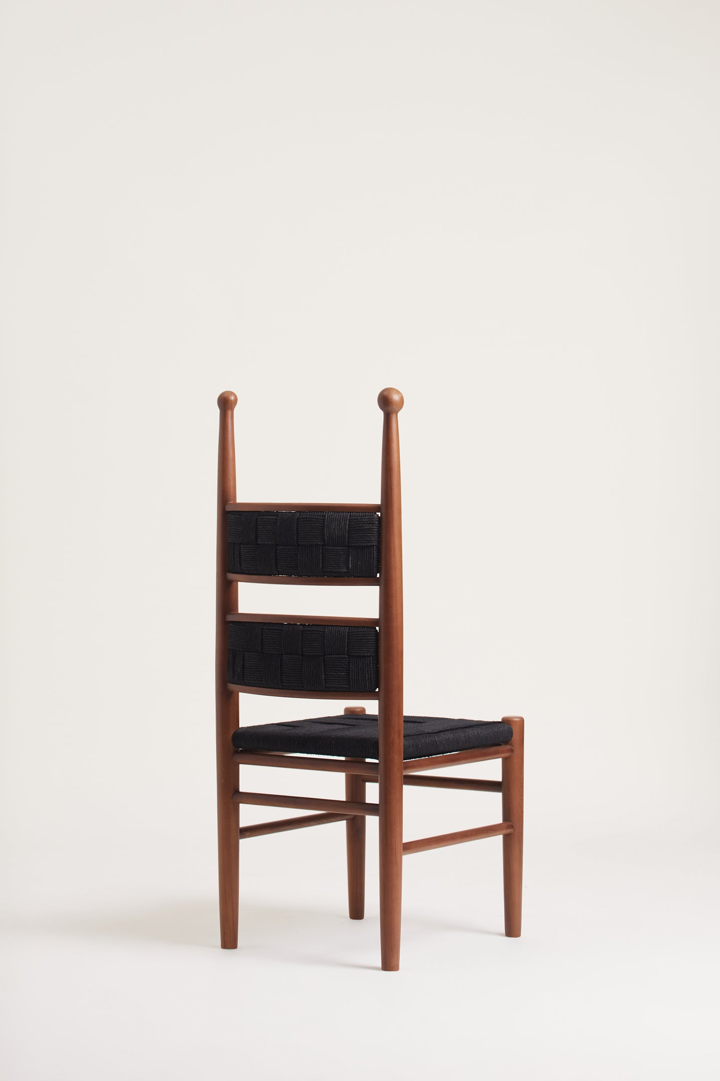 Pitufi dining black